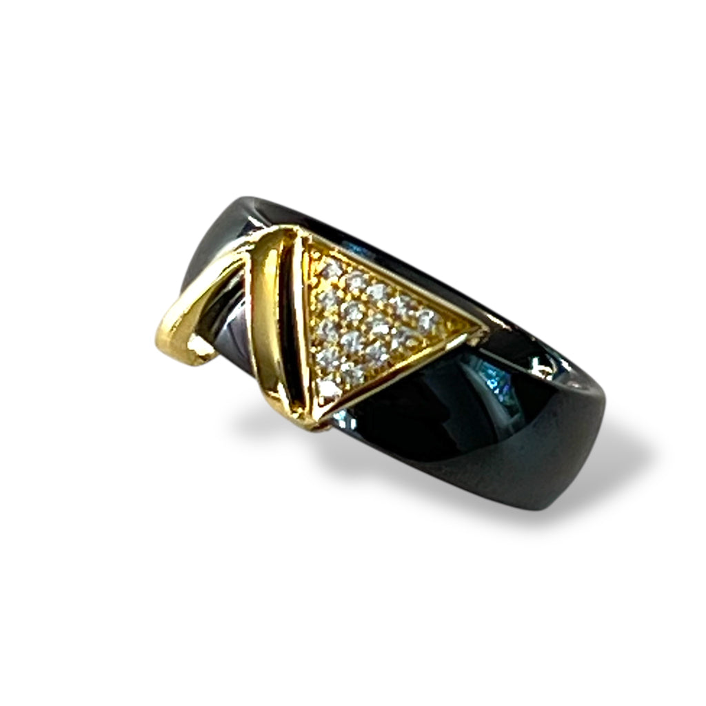 Black Ceramic Geometric Ring "LM"