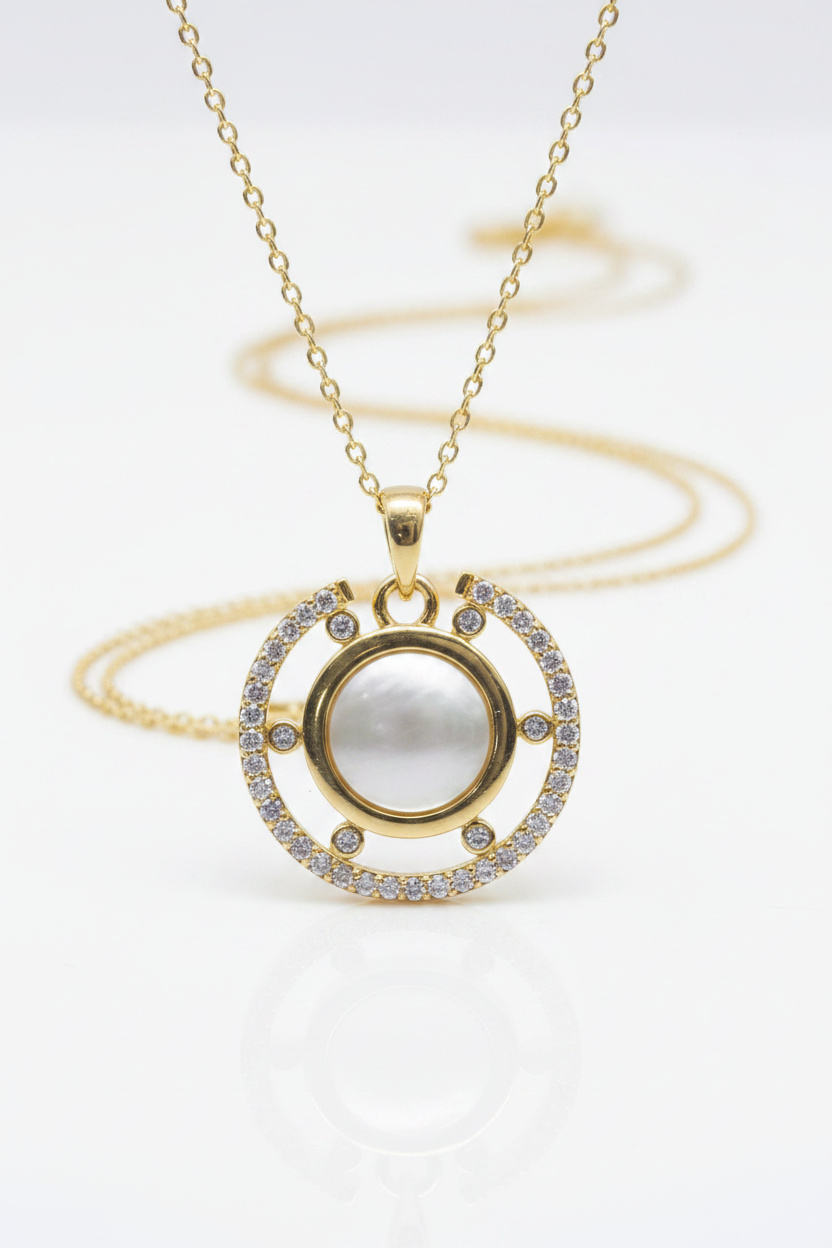 Celestial Circle Pendant Necklace – Mother of Pearl
