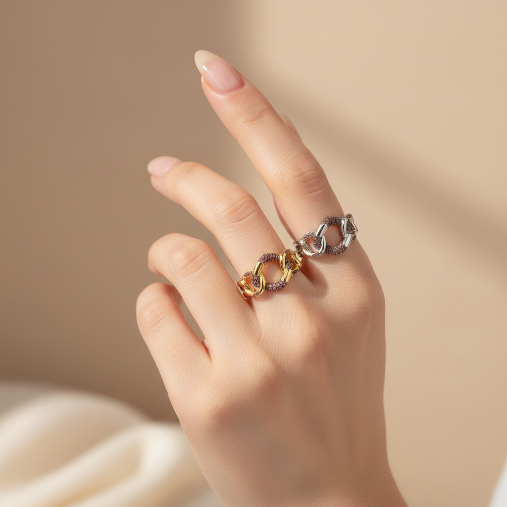 Crimson Link Ring – Smaller on Finger
