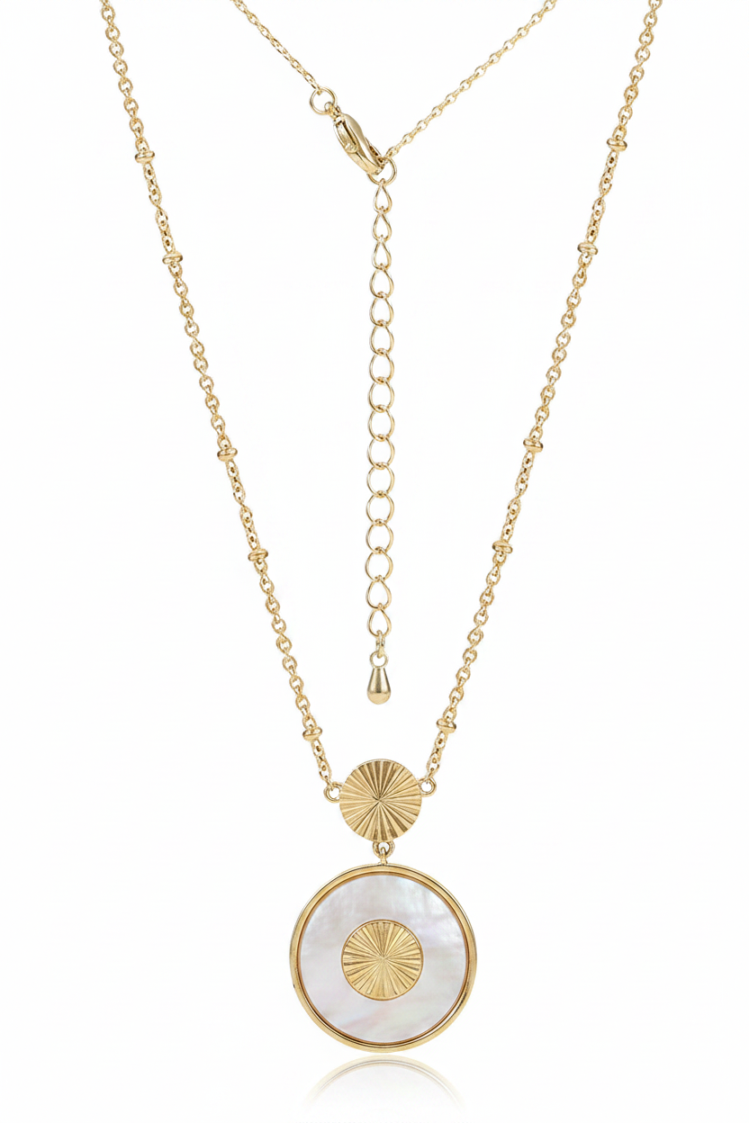 Sunburst Medallion Pendant Necklace – Mother of Pearl